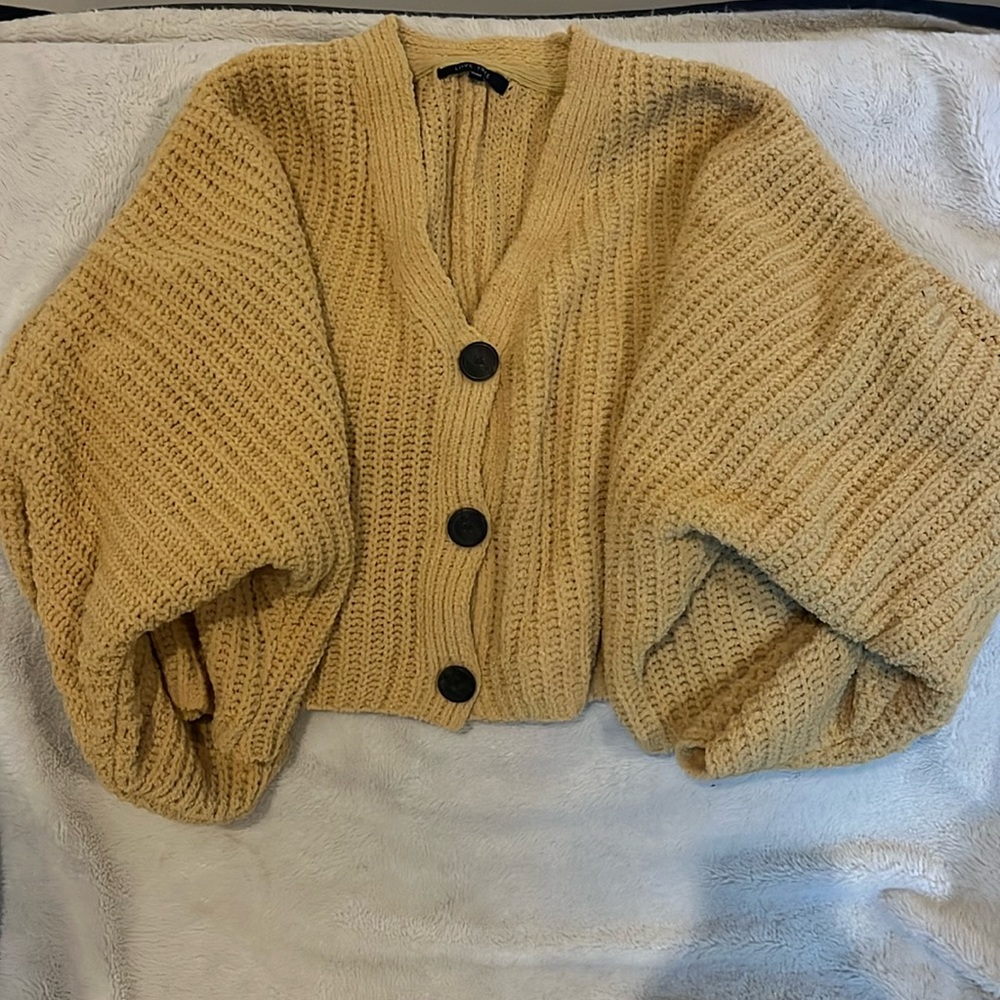 Juniors sweater